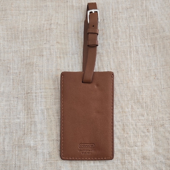 Coach Handbags - Vintage Authentic Coach Luggage Tag in Tan Leather